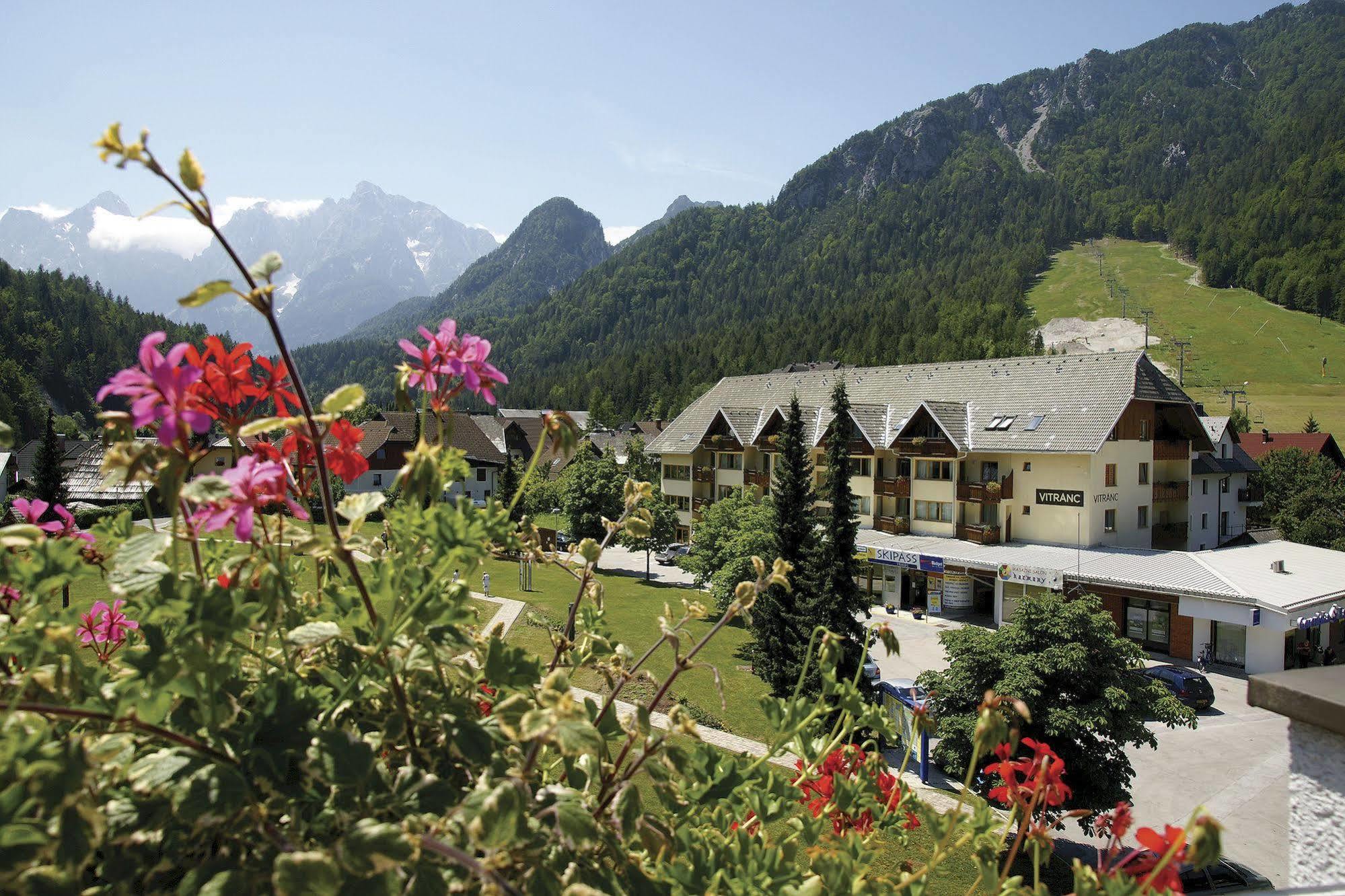 Vitranc Apartments Kranjska Gora Exterior photo